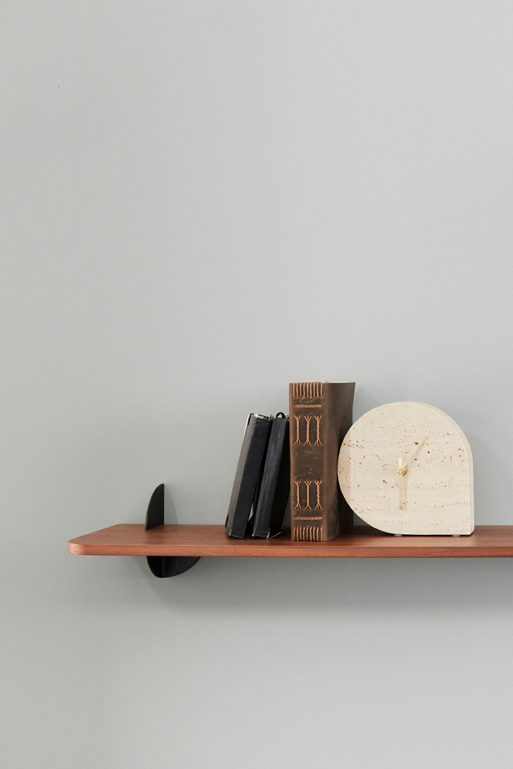 AEDES shelf AEDES shelf